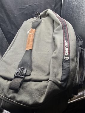 Olive Green Men's Duffel/Camera Bag